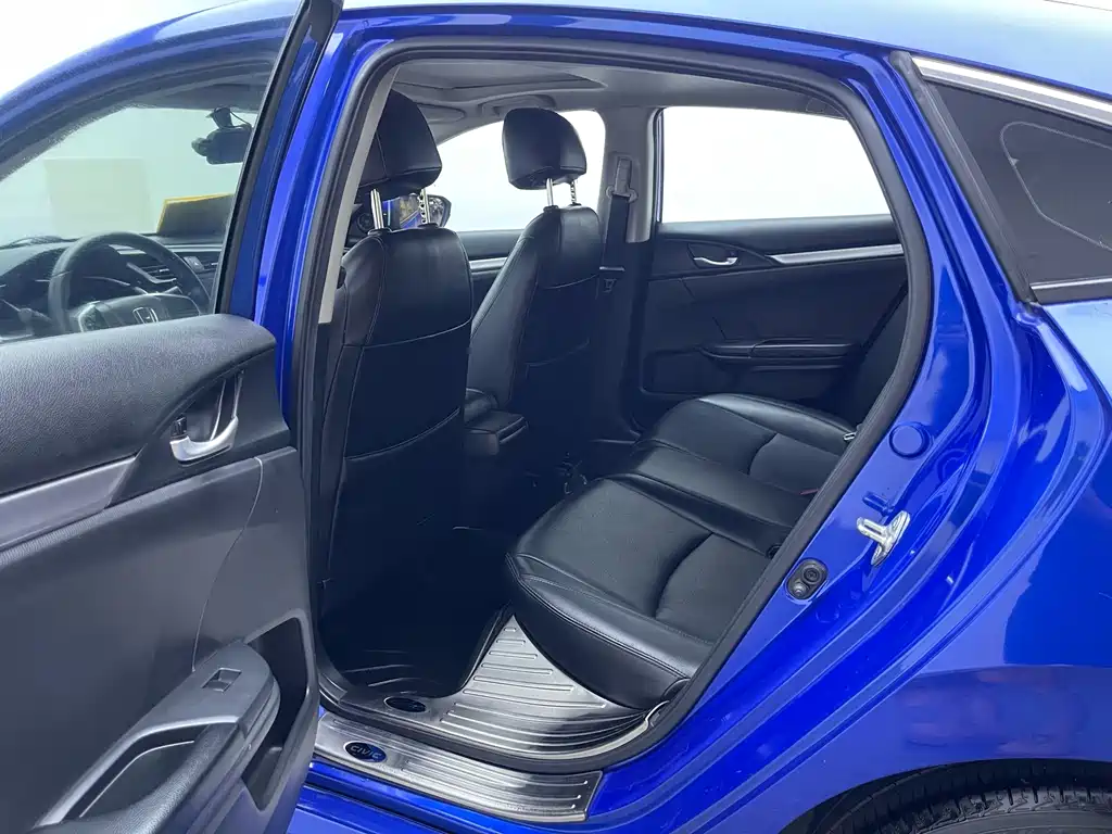 Honda Civic 2019 220TURBO CVT V