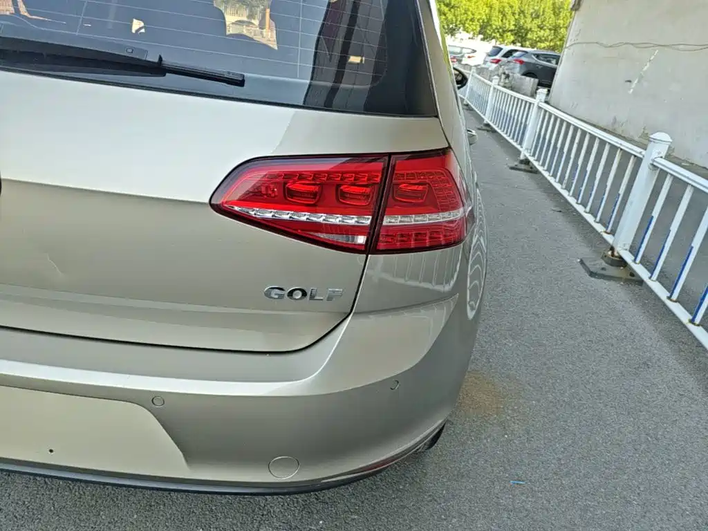 Volkswagen Golf — миниатюра 8