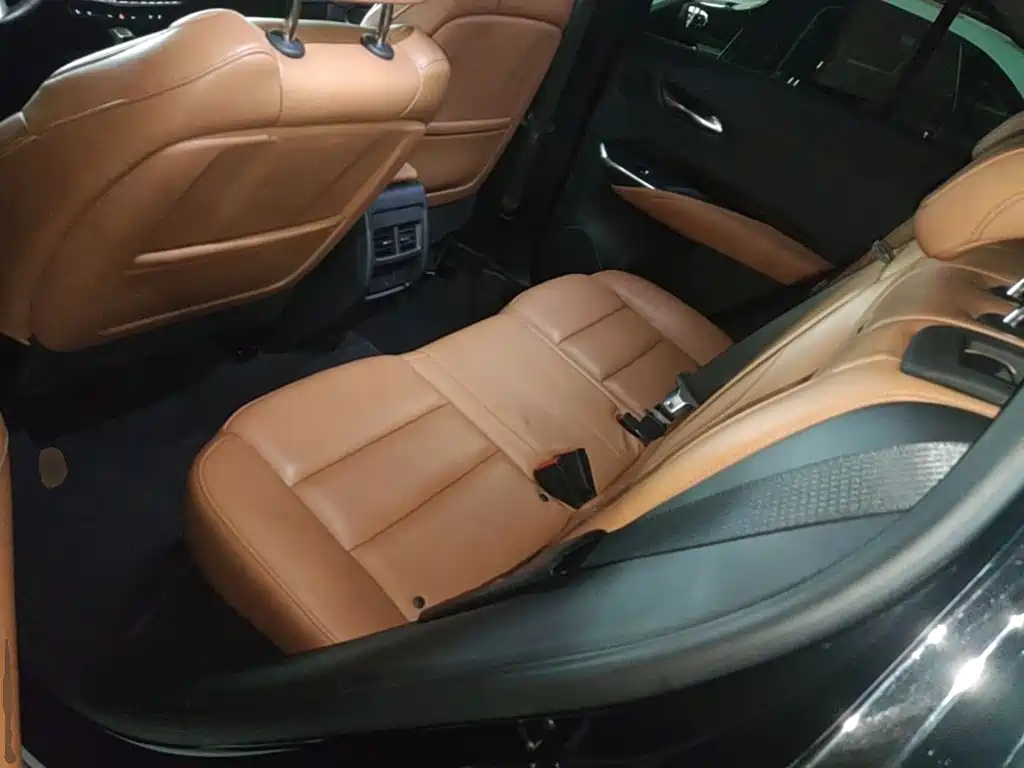 Cadillac XT4 — миниатюра 17