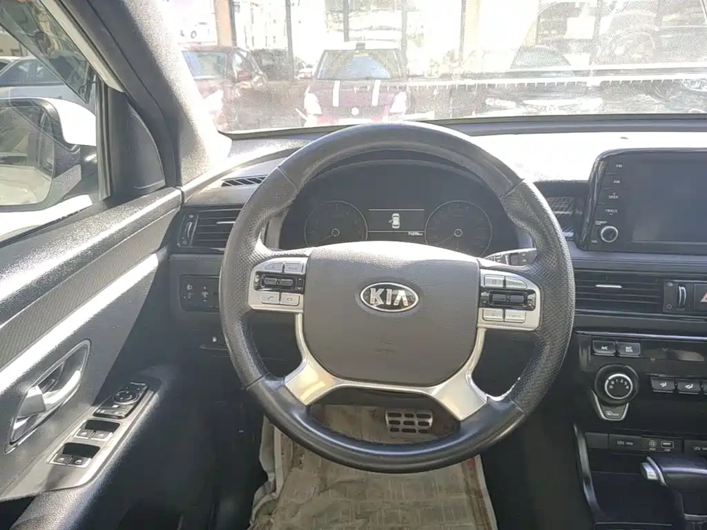 Kia KX7 — миниатюра 11