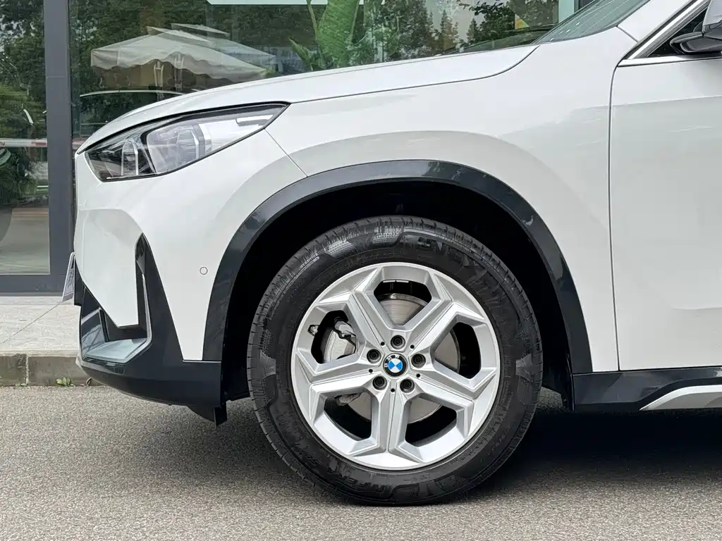 BMW X1 2024 sDrive20Li X