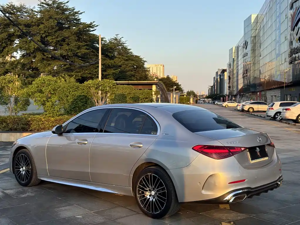 Mercedes-Benz C-Class — миниатюра 4