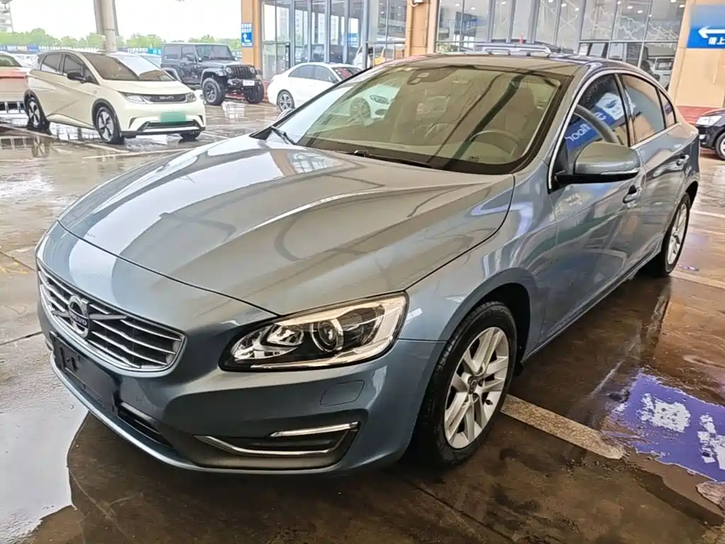Volvo S60