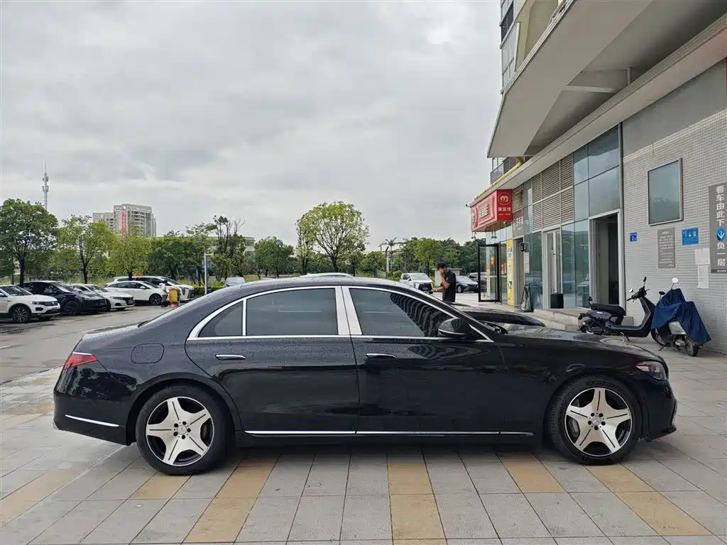 Mercedes-Benz S-Class — миниатюра 9