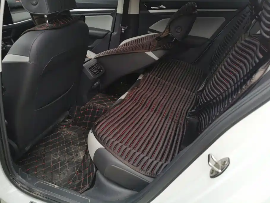 Volkswagen Bora — миниатюра 11