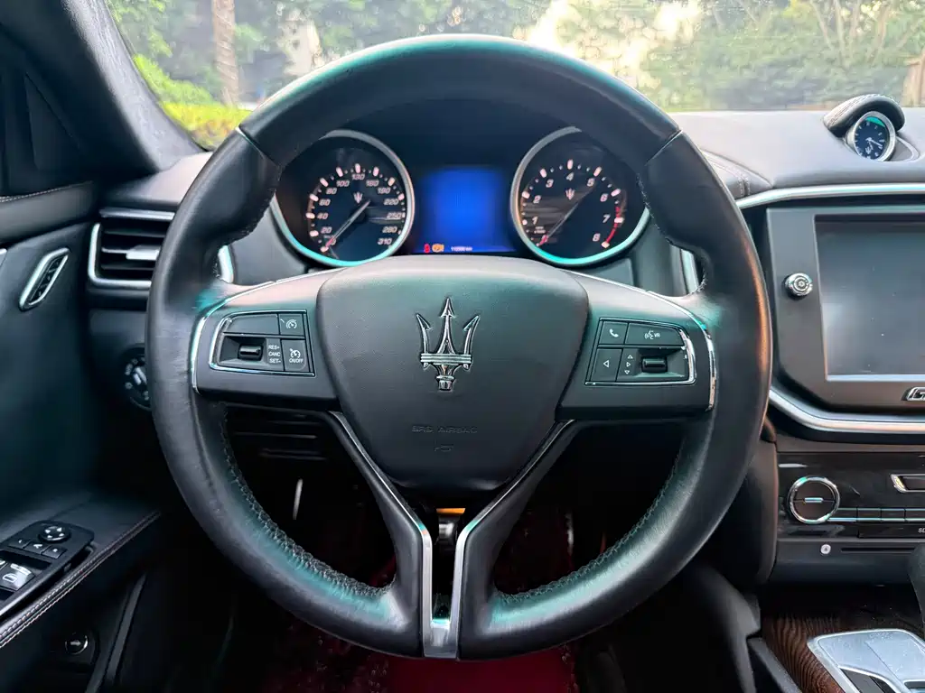 Maserati Ghibli — миниатюра 5