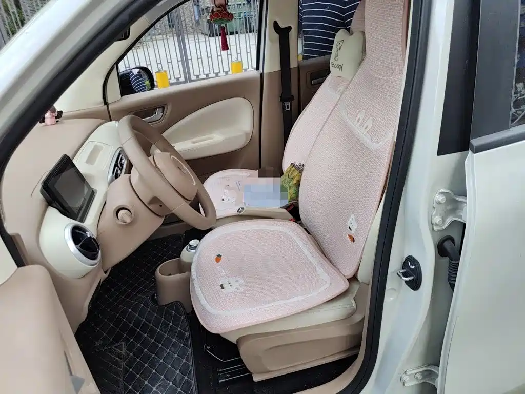 Wuling MINIEV — миниатюра 11