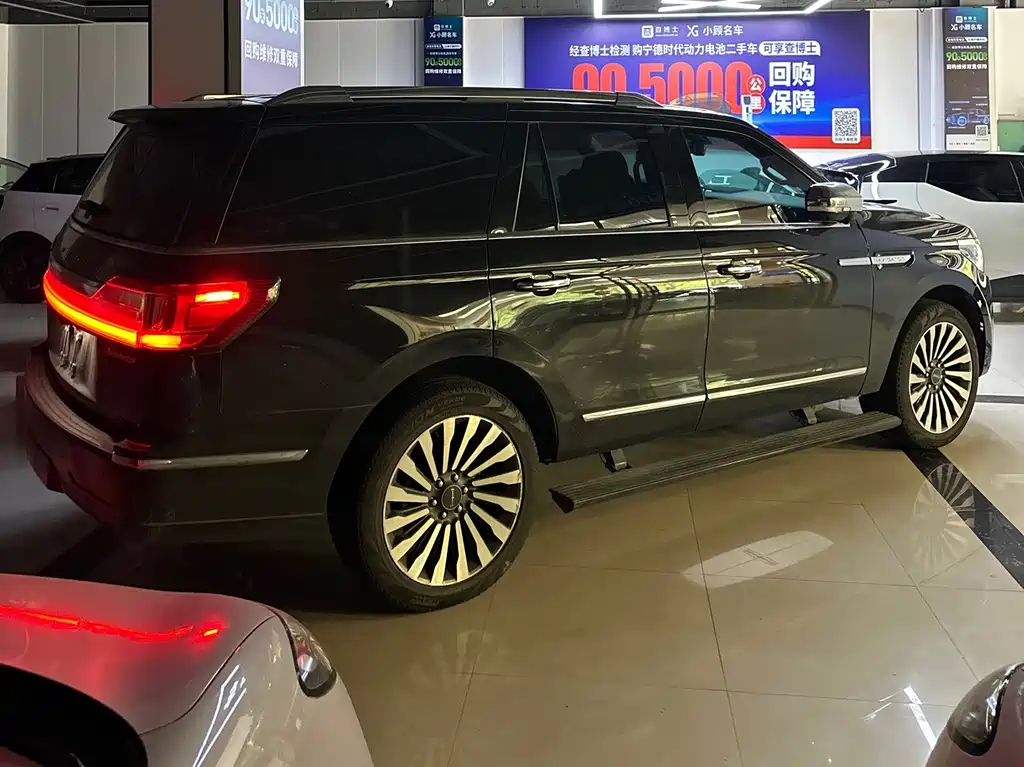 Lincoln Navigator — миниатюра 4