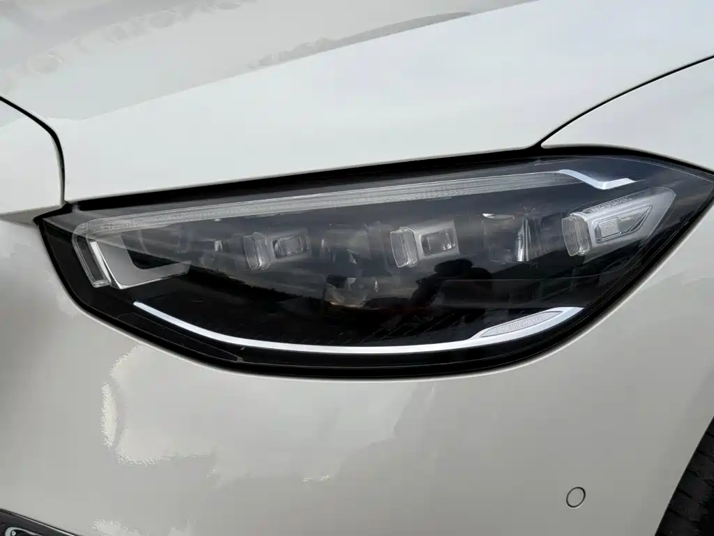 Mercedes-Benz S-Class — миниатюра 7