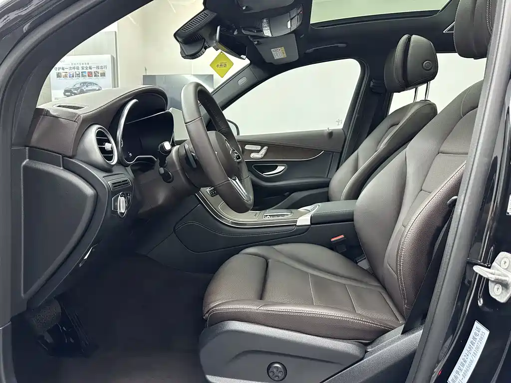 Mercedes-Benz GLC — миниатюра 9