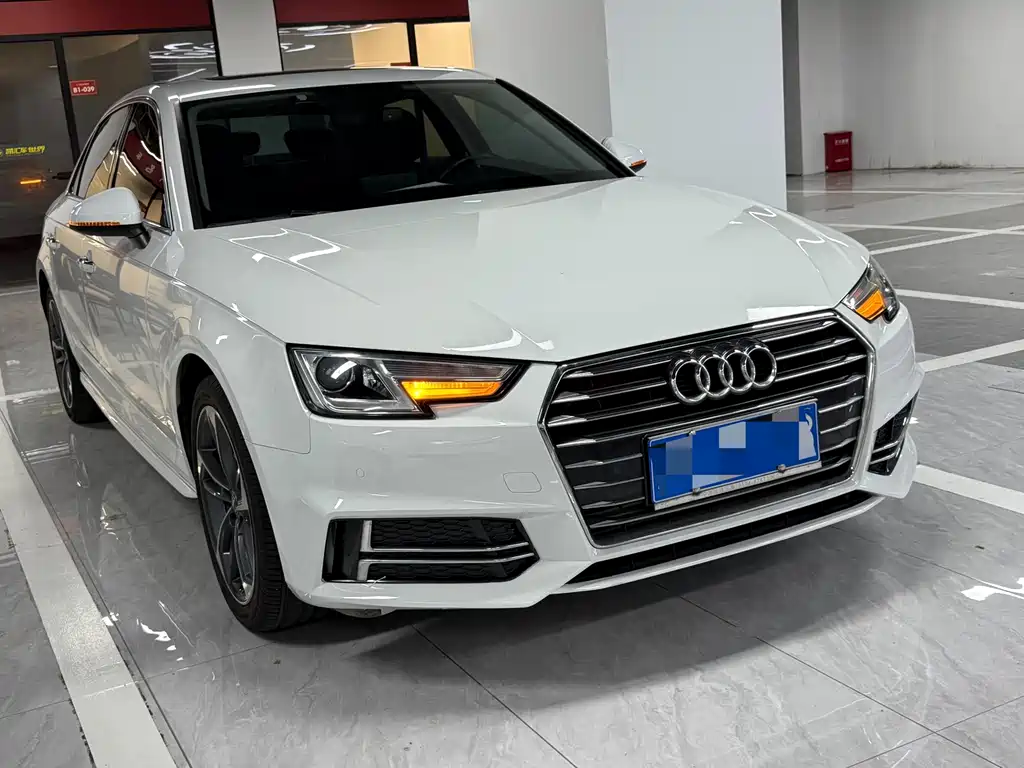 Audi A4L 2019 40 TFSI V