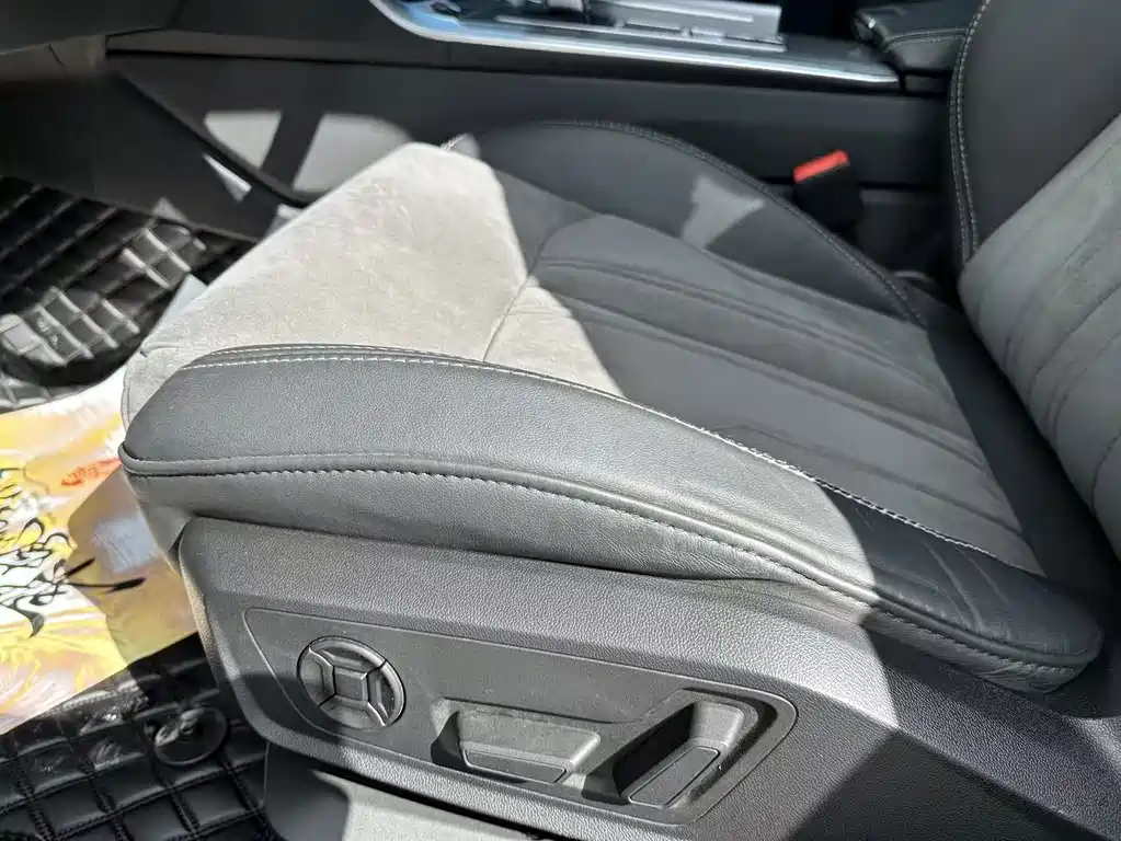 Audi A6L — миниатюра 21