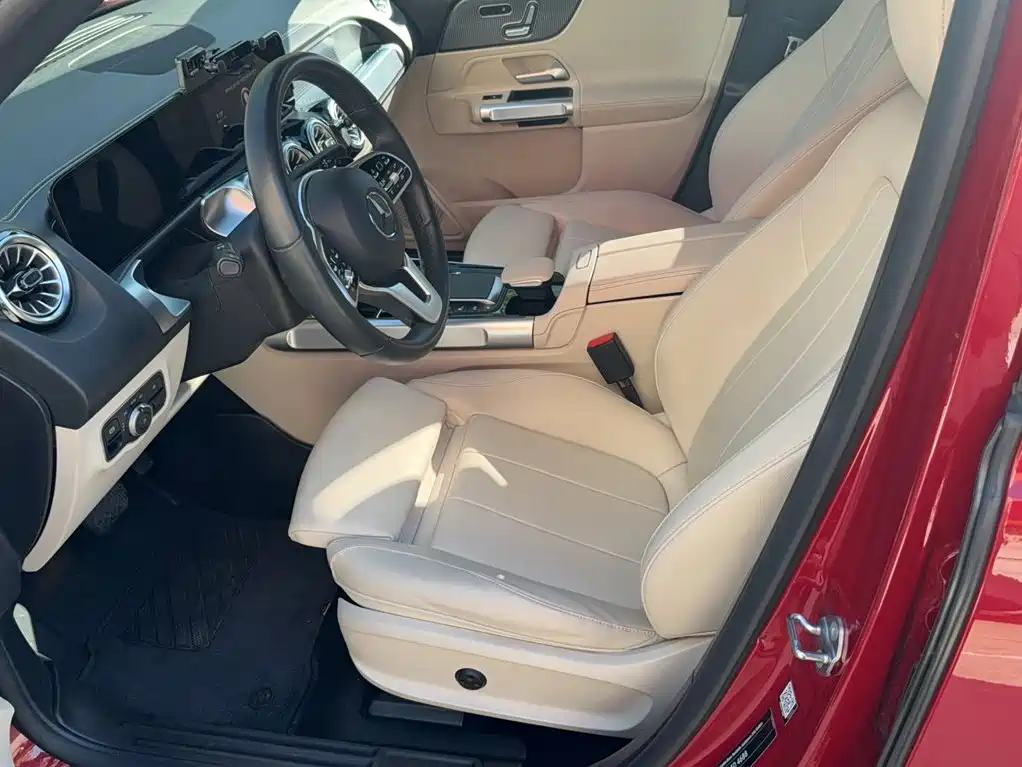 Mercedes-Benz EQB — миниатюра 12