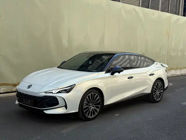 2025 MG MG7