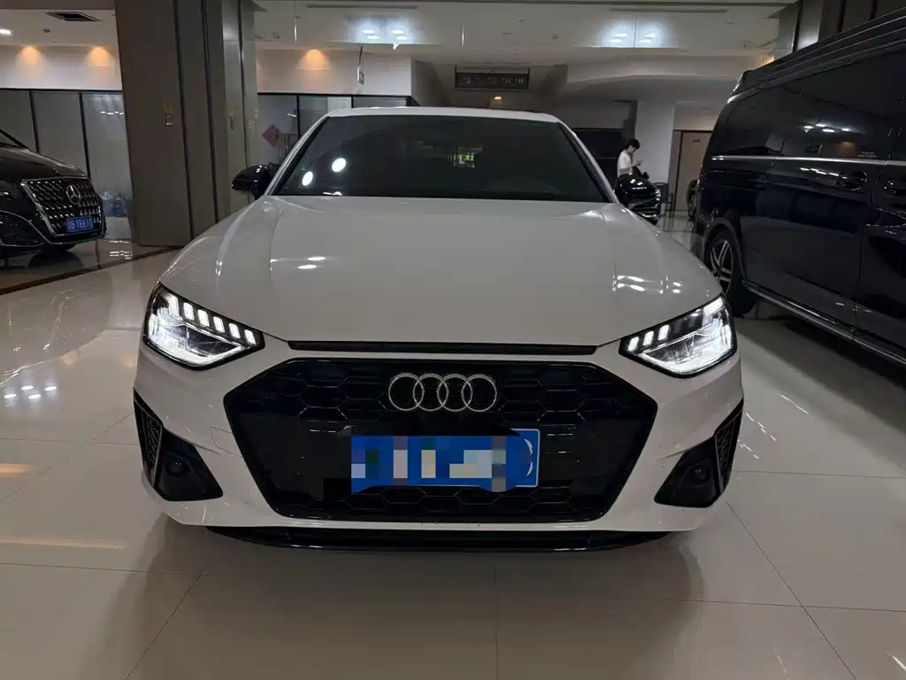 Audi A4L 2025 200 Enjoy 40 TFSI Luxury