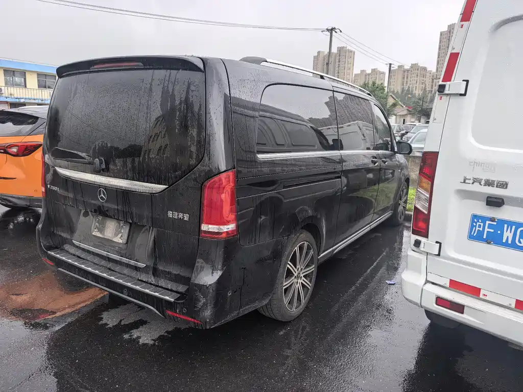 Mercedes-Benz V-Class V 2022 V 260 L Luxury