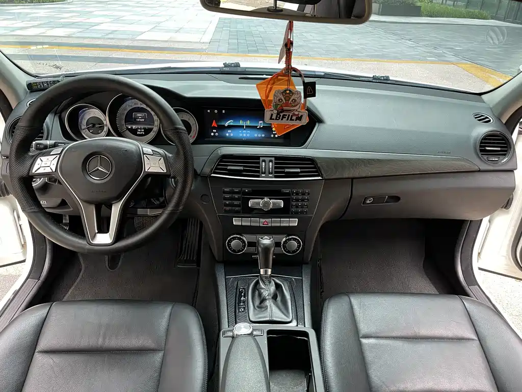 Mercedes-Benz C-Class (Import) — миниатюра 8