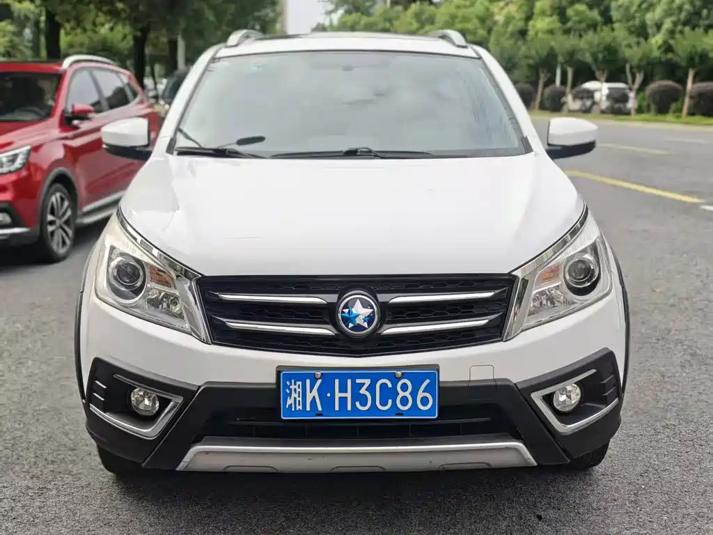 Venucia T70X — миниатюра 2