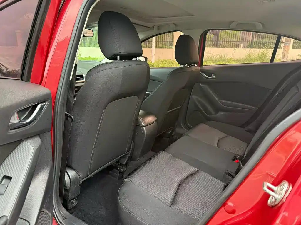 Mazda 3 Axela — миниатюра 6
