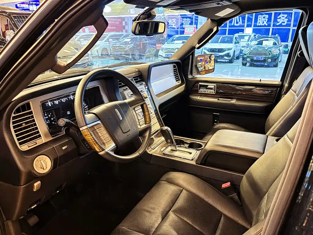 Lincoln Navigator 2011 3.5T