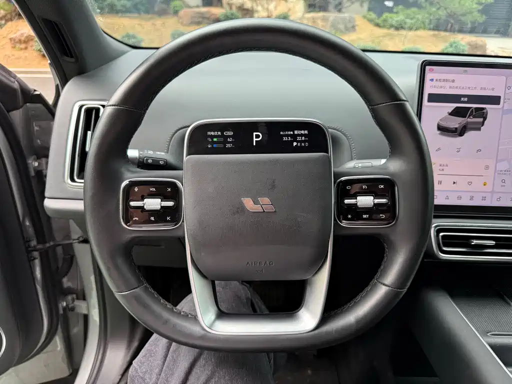 Li Auto Li L8 — миниатюра 5