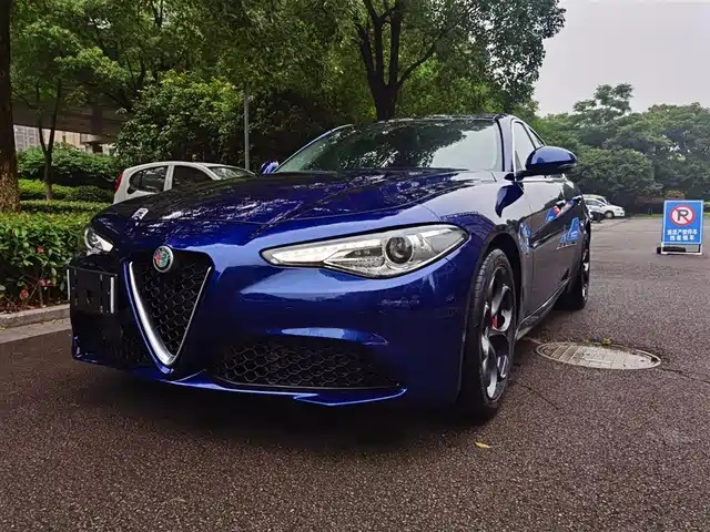 ALFA ROMEO GIULIA 2020