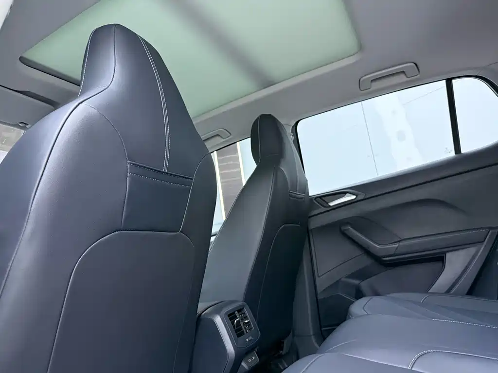 Volkswagen Tharu — миниатюра 9