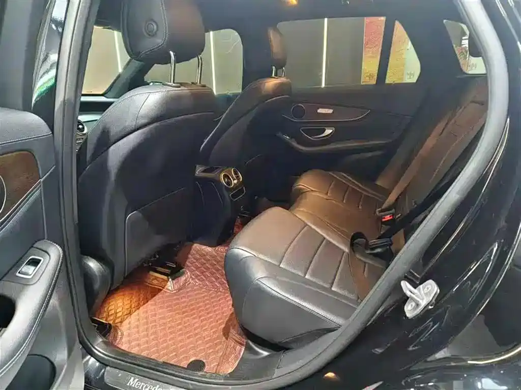 Mercedes-Benz GLC 2019 GLC 260 4MATIC
