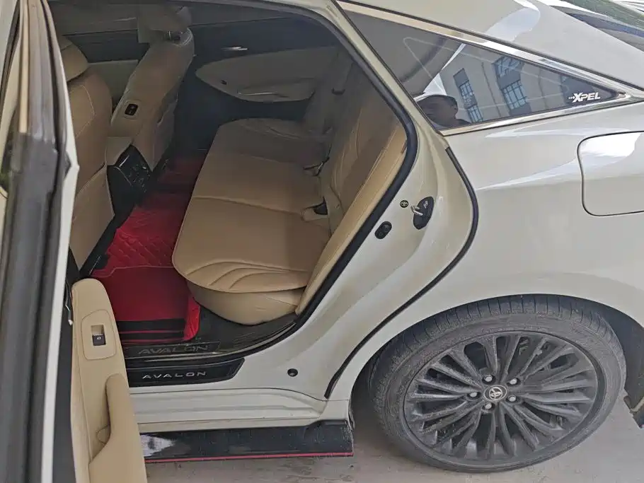 Toyota Avalon — миниатюра 11