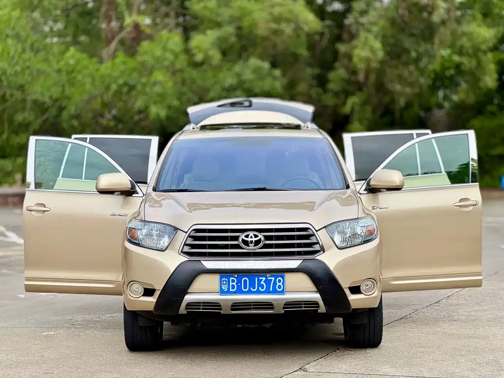 Toyota Highlander (Import) — миниатюра 21