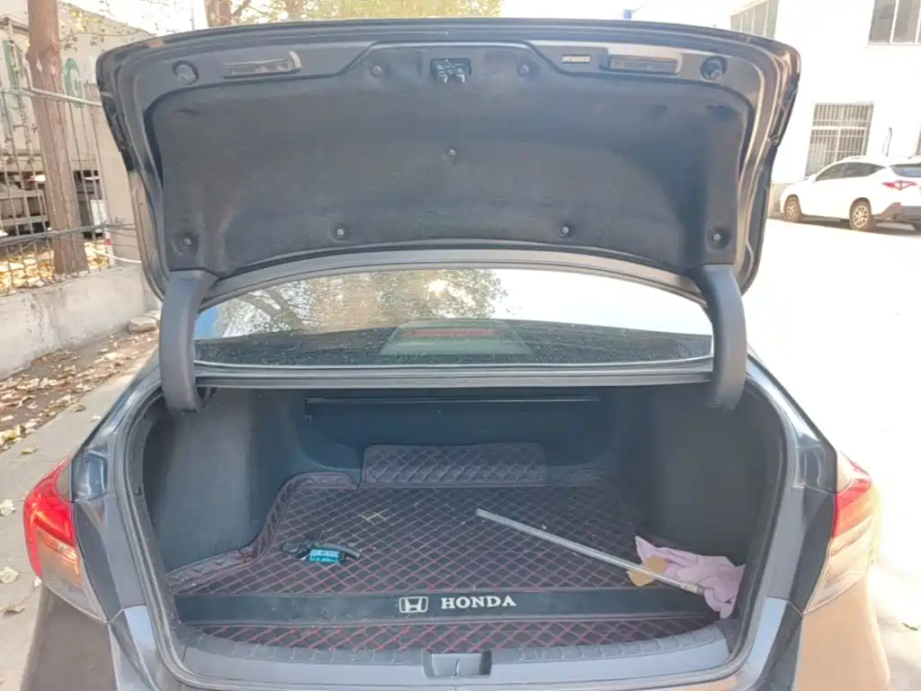 Honda Civic — миниатюра 19