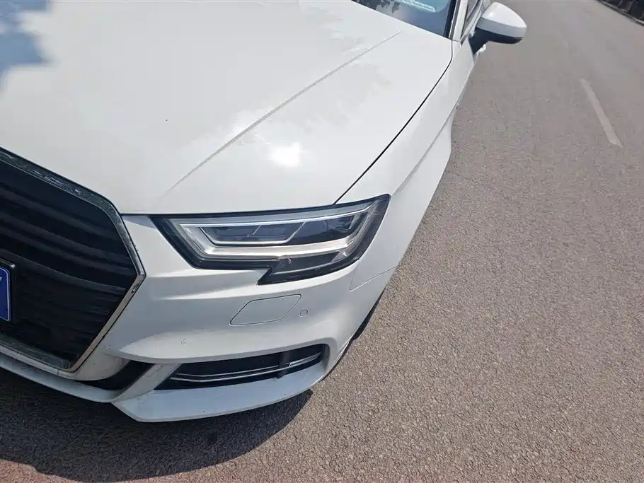 Audi A3 2019 Limousine 35 TFSI Fashion V