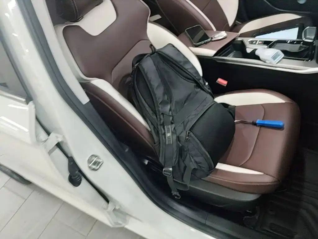 Geely Emgrand — миниатюра 25
