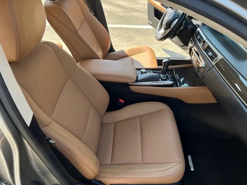 Lexus GS — миниатюра 8