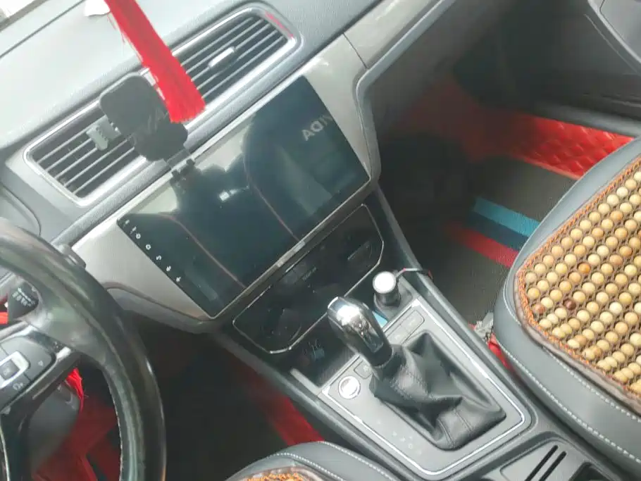 Volkswagen Lavida — миниатюра 13