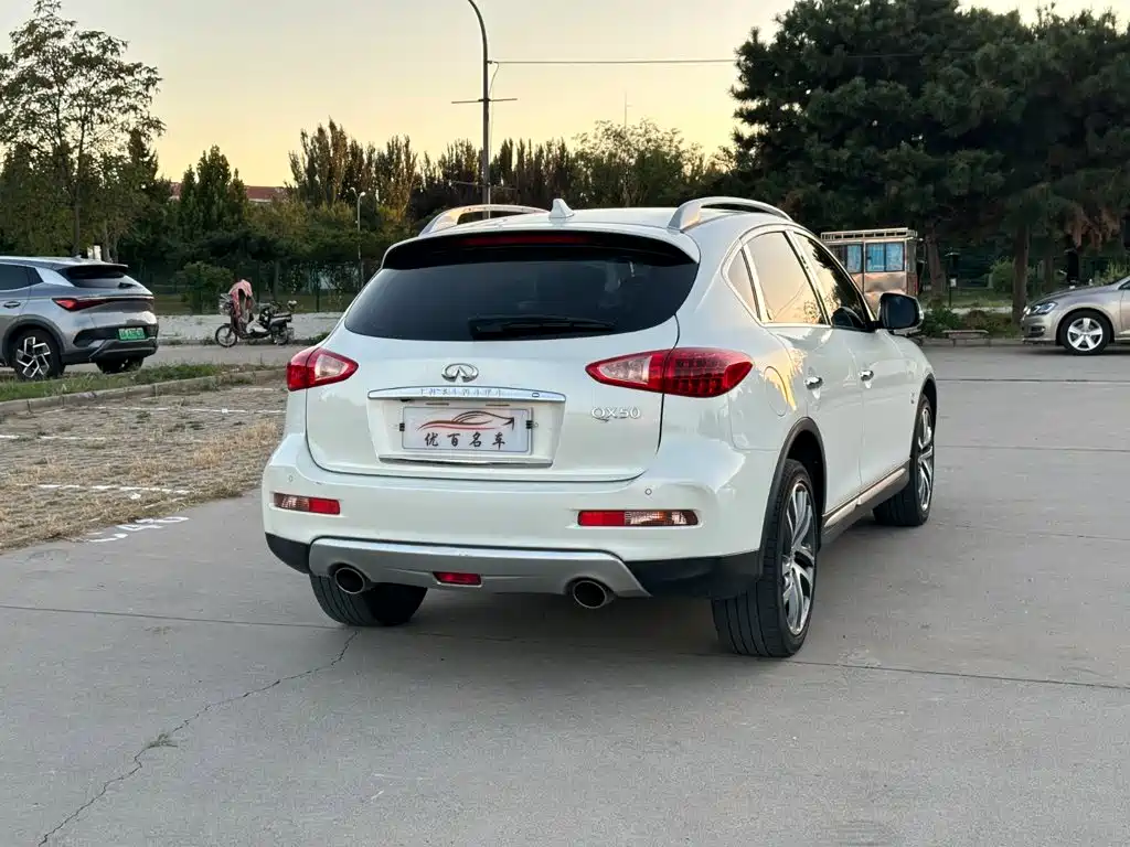 Infiniti QX50 — миниатюра 6