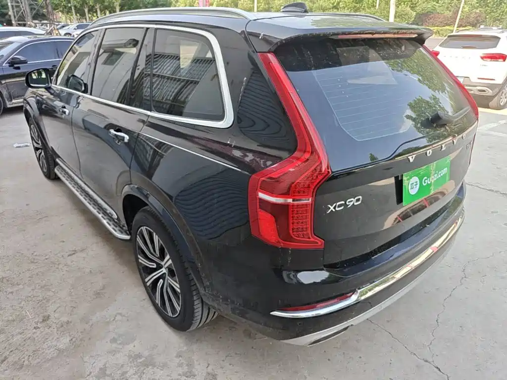 Volvo XC90 2020 T6 Luxury 7 мест