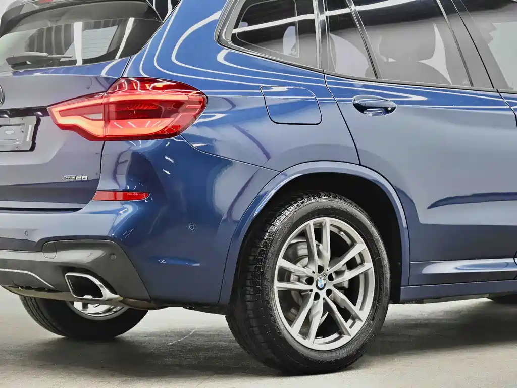 BMW X3 — миниатюра 8