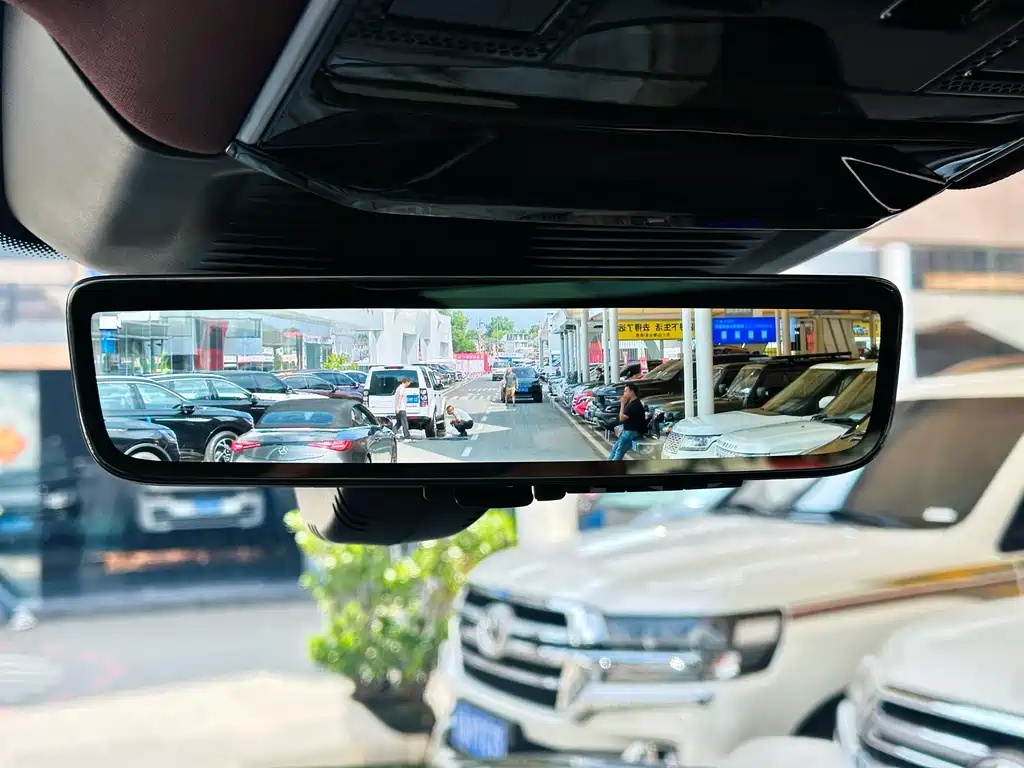 Land Rover Range Rover — миниатюра 15