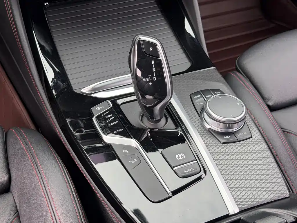 BMW X4 — миниатюра 13