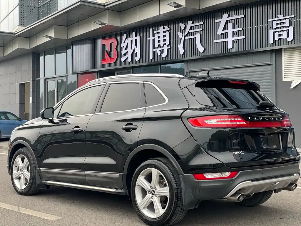 Lincoln MKC — миниатюра 9