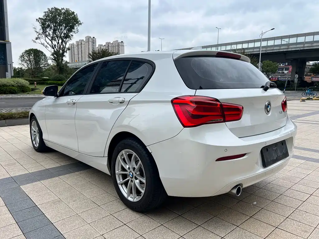 BMW 1 Series (Import) — миниатюра 18
