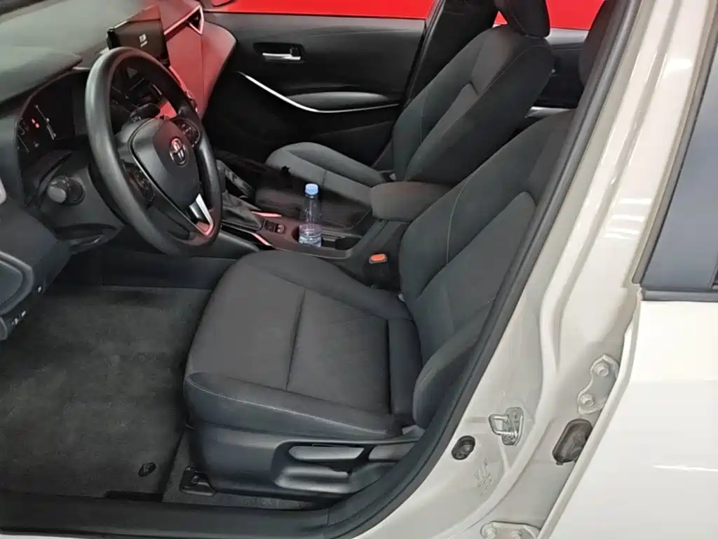 Toyota Corolla — миниатюра 15