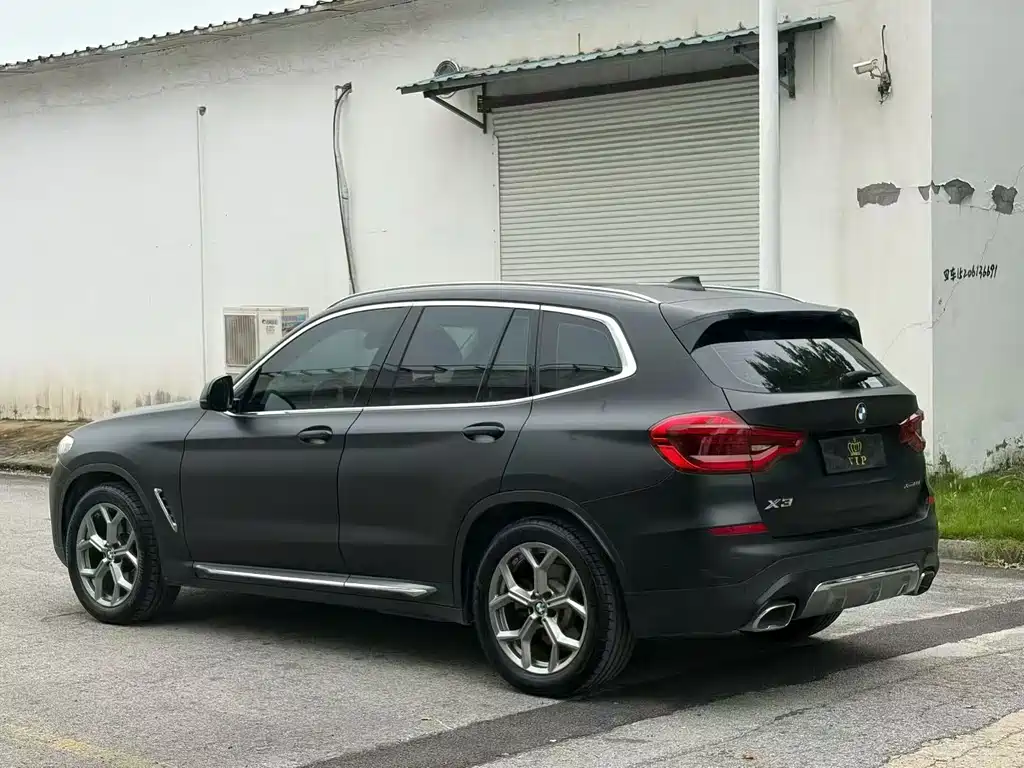 BMW X3 — миниатюра 9