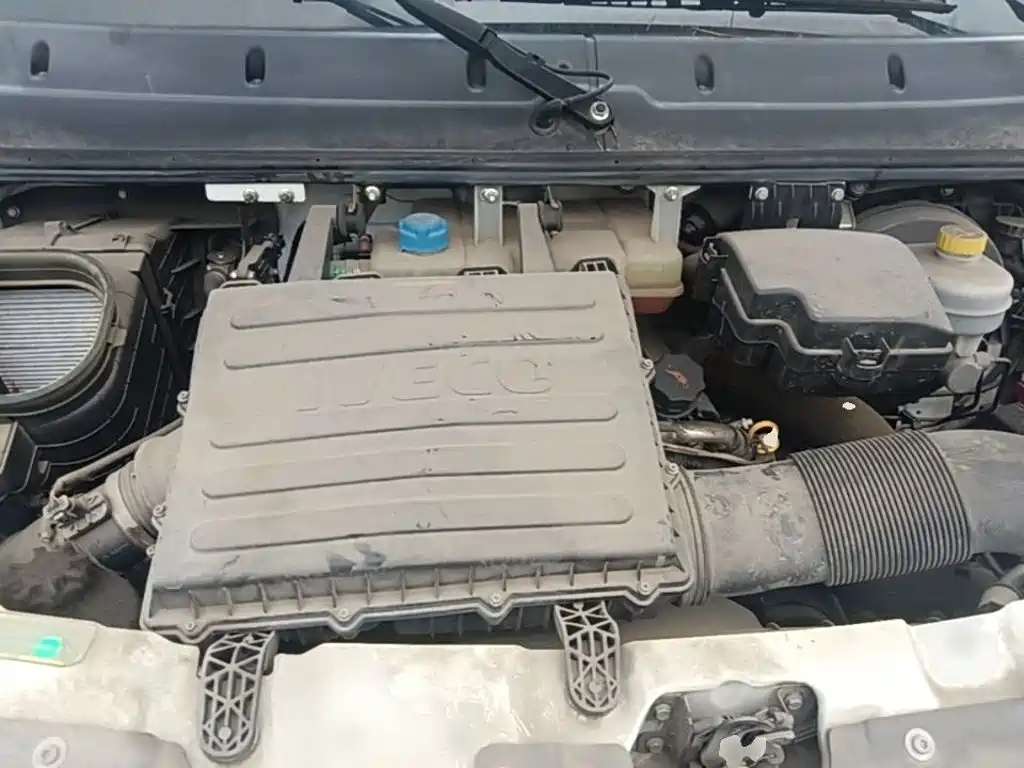 IVECO Ousheng — миниатюра 20
