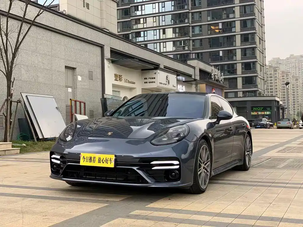 Porsche Panamera 2012