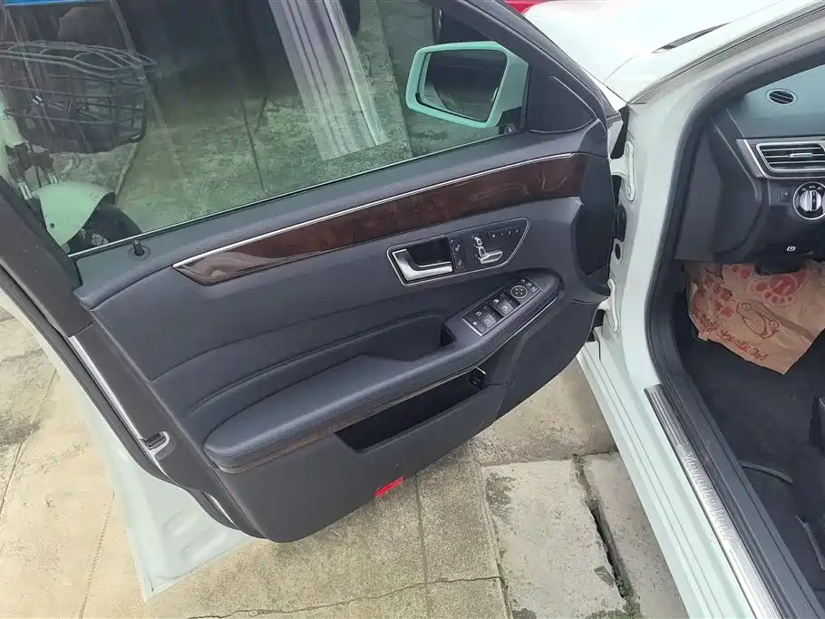 Mercedes-Benz E-Class E 2015 E 260 L