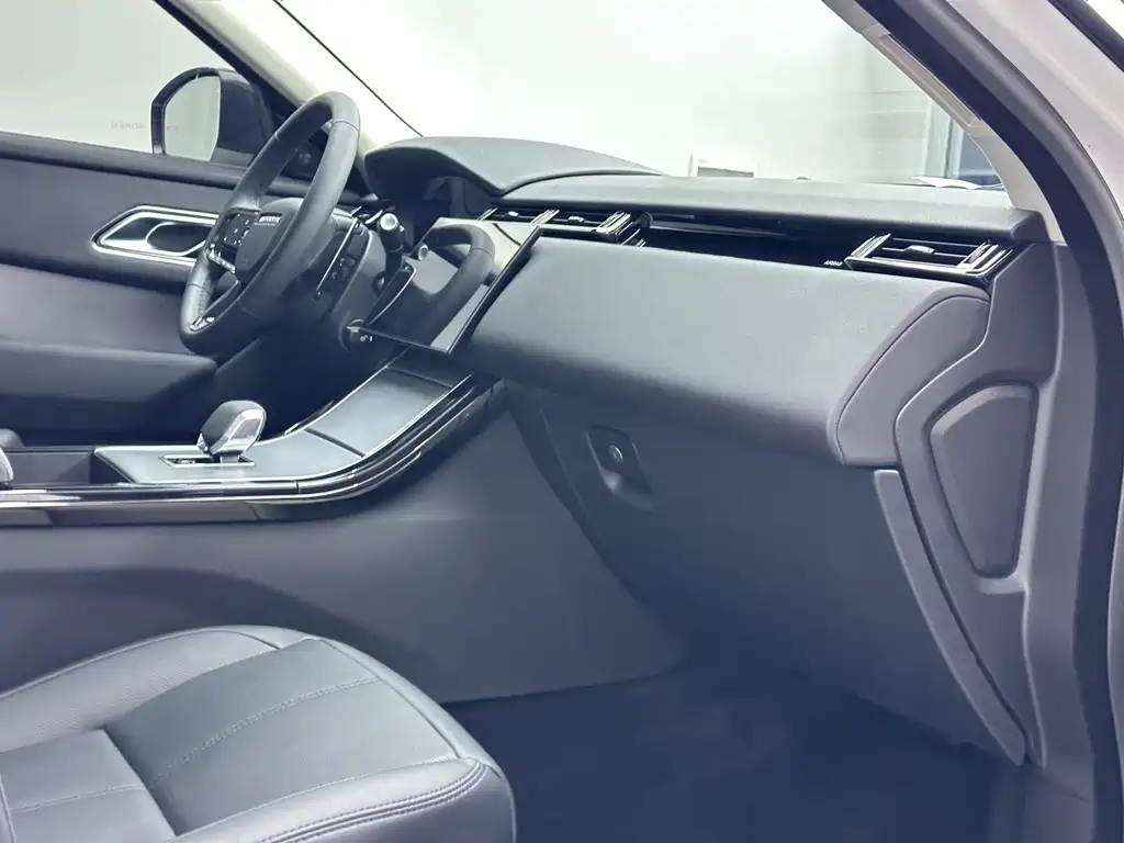 Land Rover Velar — миниатюра 16