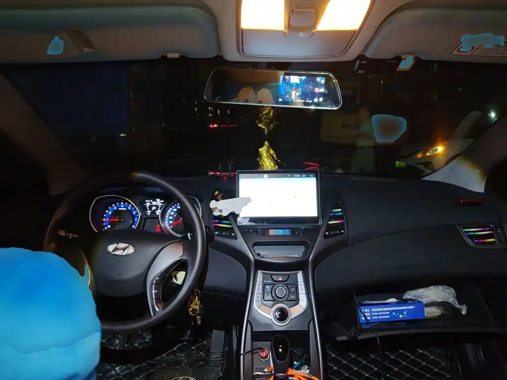 Hyundai Elantra Langdong — миниатюра 5