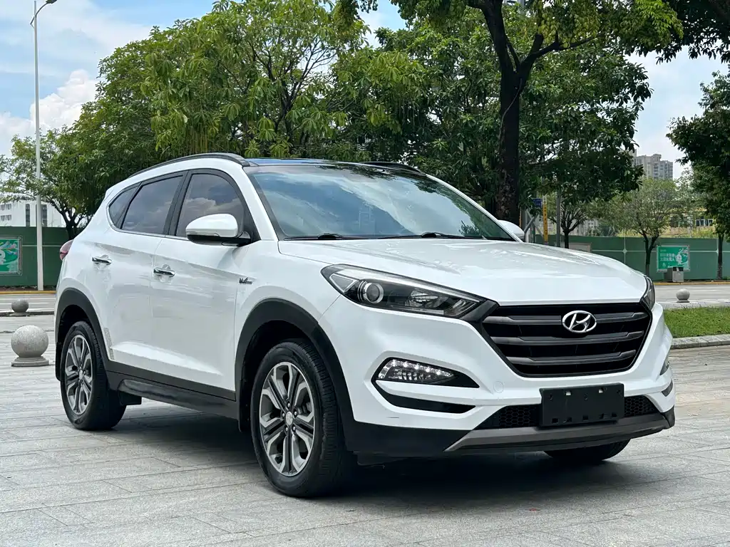 Hyundai Tucson 2015 1.6T DCT Lead